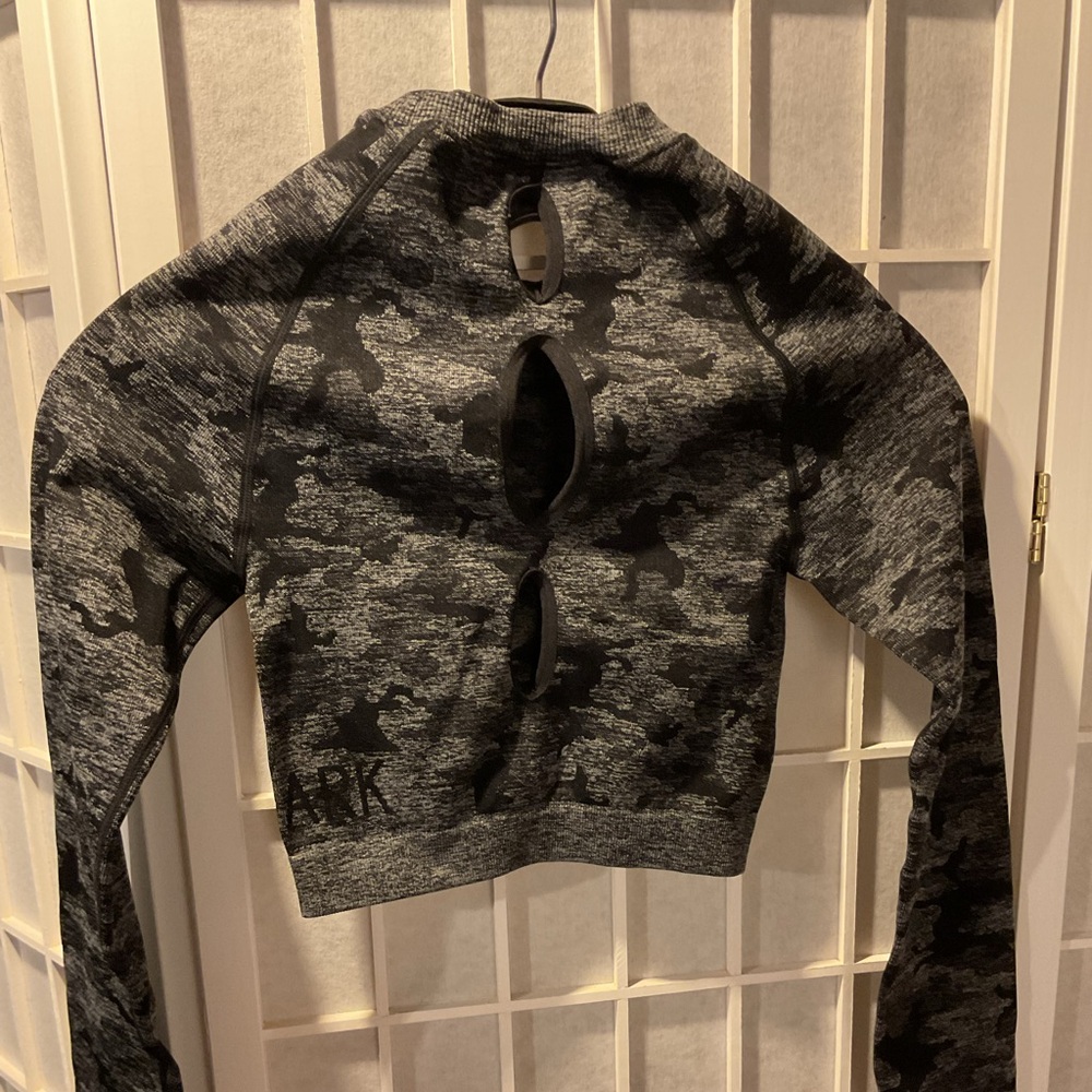 Gymshark camo seamless long sleeve crop top S